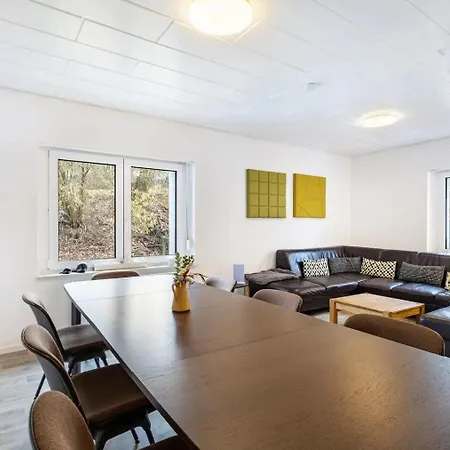 Am Suedwall Rechts - Modern, Geraeumig & Familienfreundlich Medebach