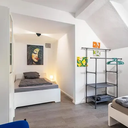 Am Suedwall Rechts - Modern, Geraeumig & Familienfreundlich