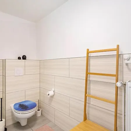 Am Suedwall Rechts - Modern, Geraeumig & Familienfreundlich *