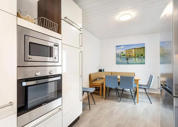 Am Suedwall Rechts - Modern, Geraeumig & Familienfreundlich *