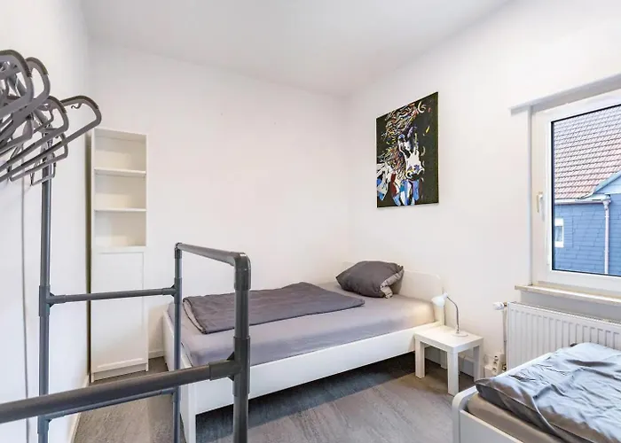 Dom wakacyjny Am Suedwall Rechts - Modern, Geraeumig & Familienfreundlich *