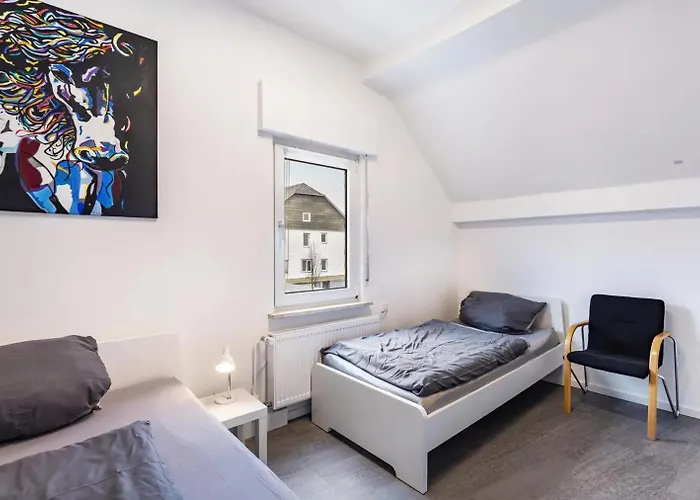 Am Suedwall Rechts - Modern, Geraeumig & Familienfreundlich