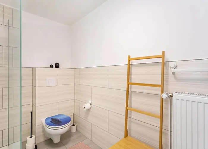 Am Suedwall Rechts - Modern, Geraeumig & Familienfreundlich *